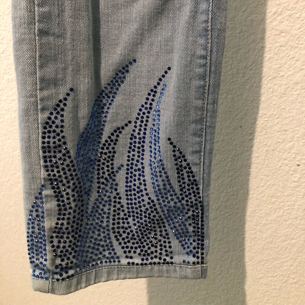 Focus Jeans - Picture 5 of 9